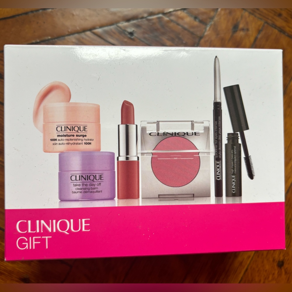 Clinique 6-PC GIFT Set, Value $81: Cleansing Balm, Moisture Surge, Makeup. New.